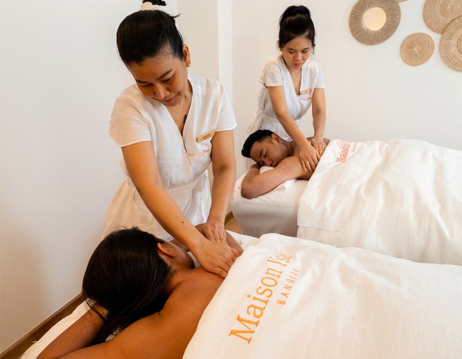 Maison Ysaé offer couple massage in Bangkok