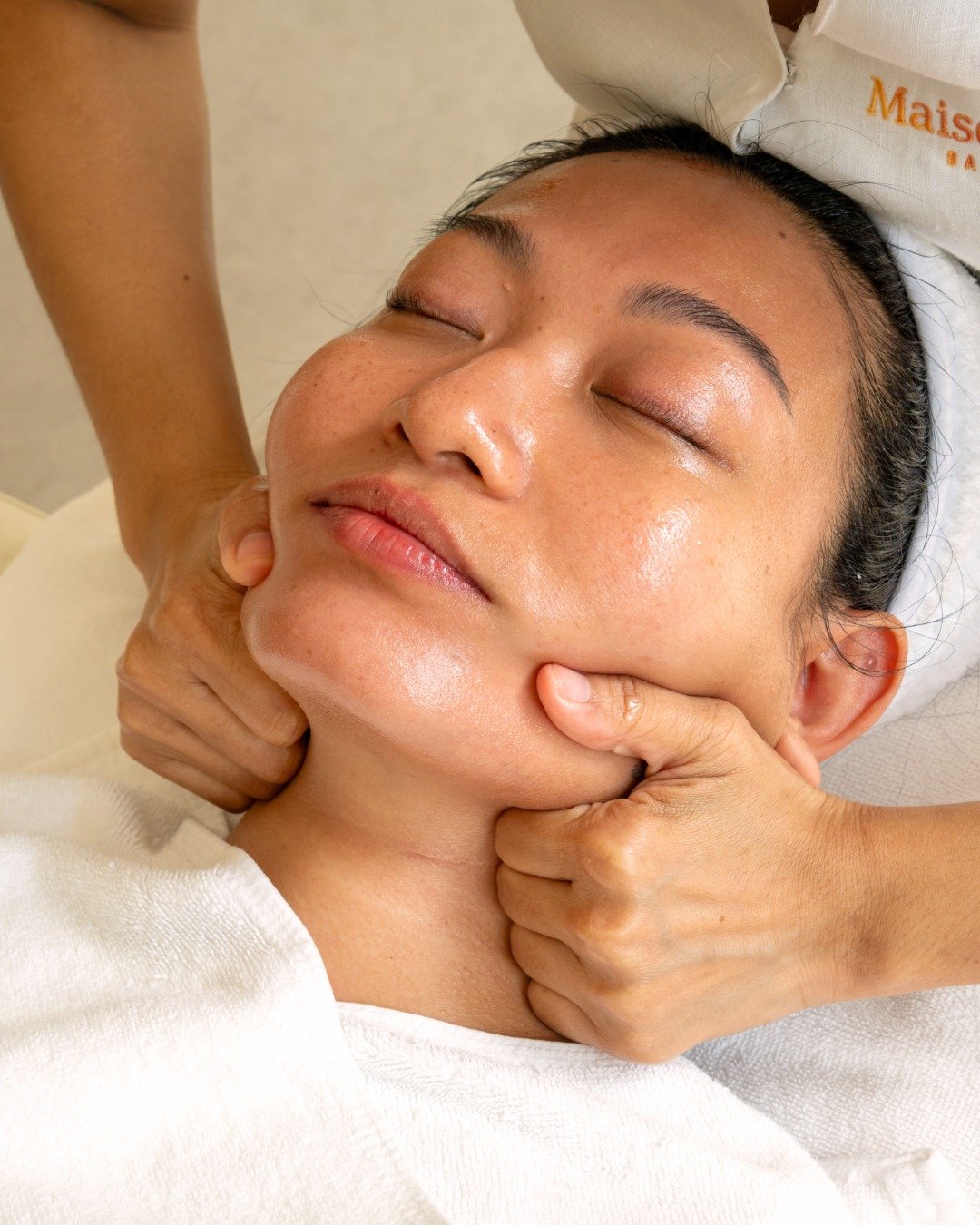 Where Can I Book a Premium Facial Treatment in Bangkok